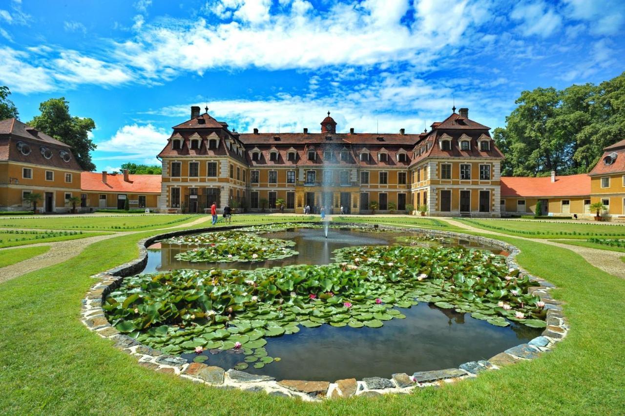 Hotel Lysice Exterior foto