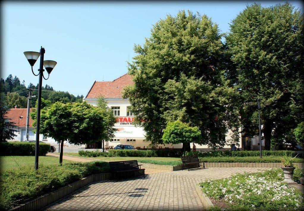 Hotel Lysice Exterior foto